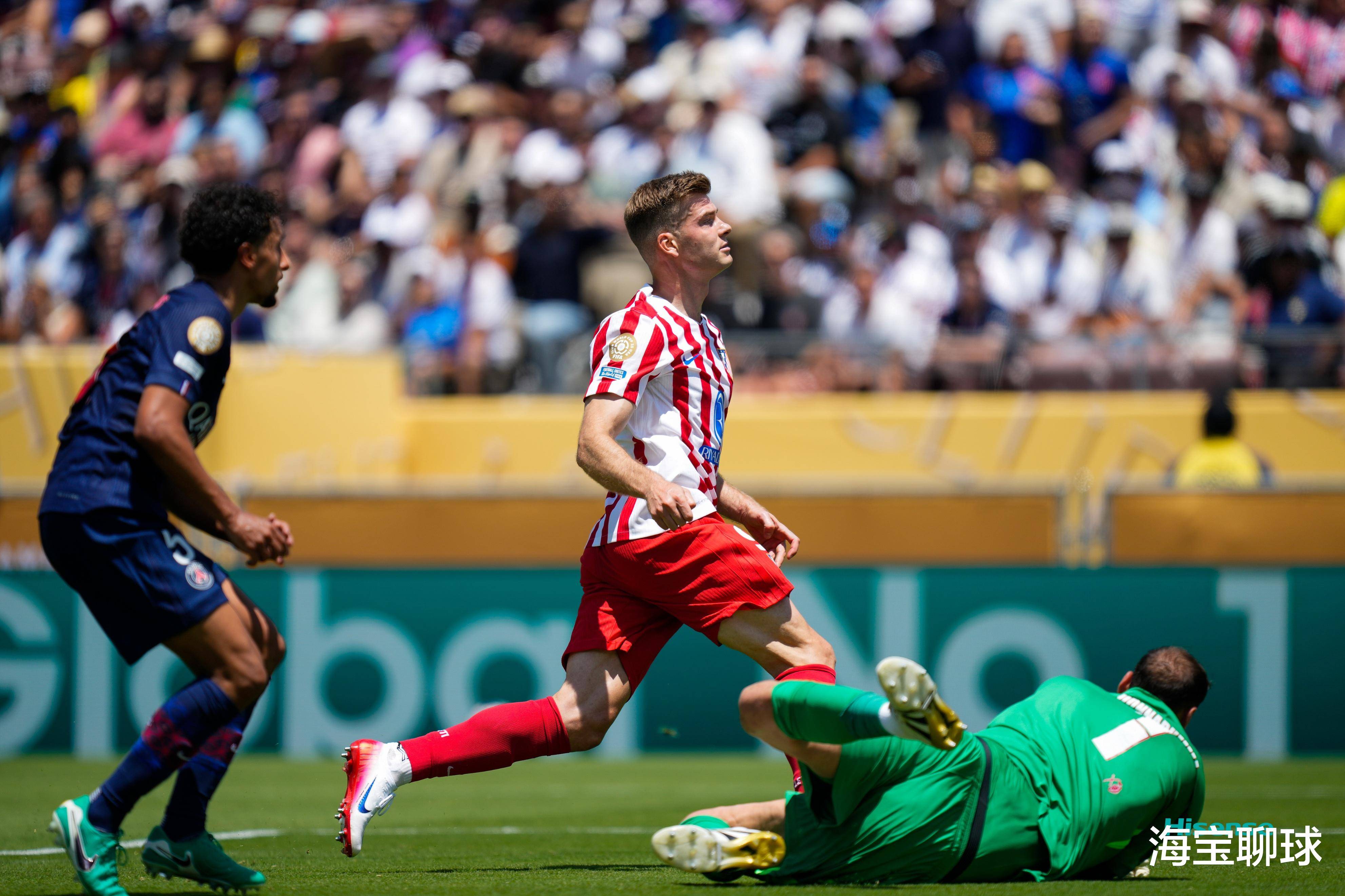 爱游戏官网首页-关于比赛局势复杂引发热议！，C罗在TL比赛中刷新纪录气势如虹延续的信息