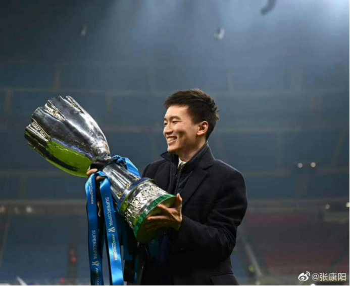 包含转会期意大利杯传出新动向；上海海港刷新队史纪录；管理层表态：底气十足；心理建设被强调的词条